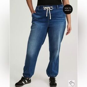 Torrid 0x 12 Weekend Jogger Mid-Rise Jean NWT
